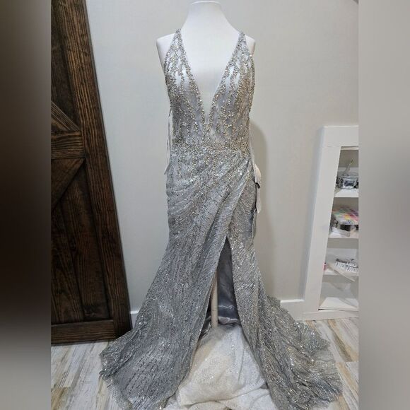 Mac Duggal 30621 Embellished V-neck Thigh Slit Evening Gown NWT sz 10 Silver - Picture 4 of 9